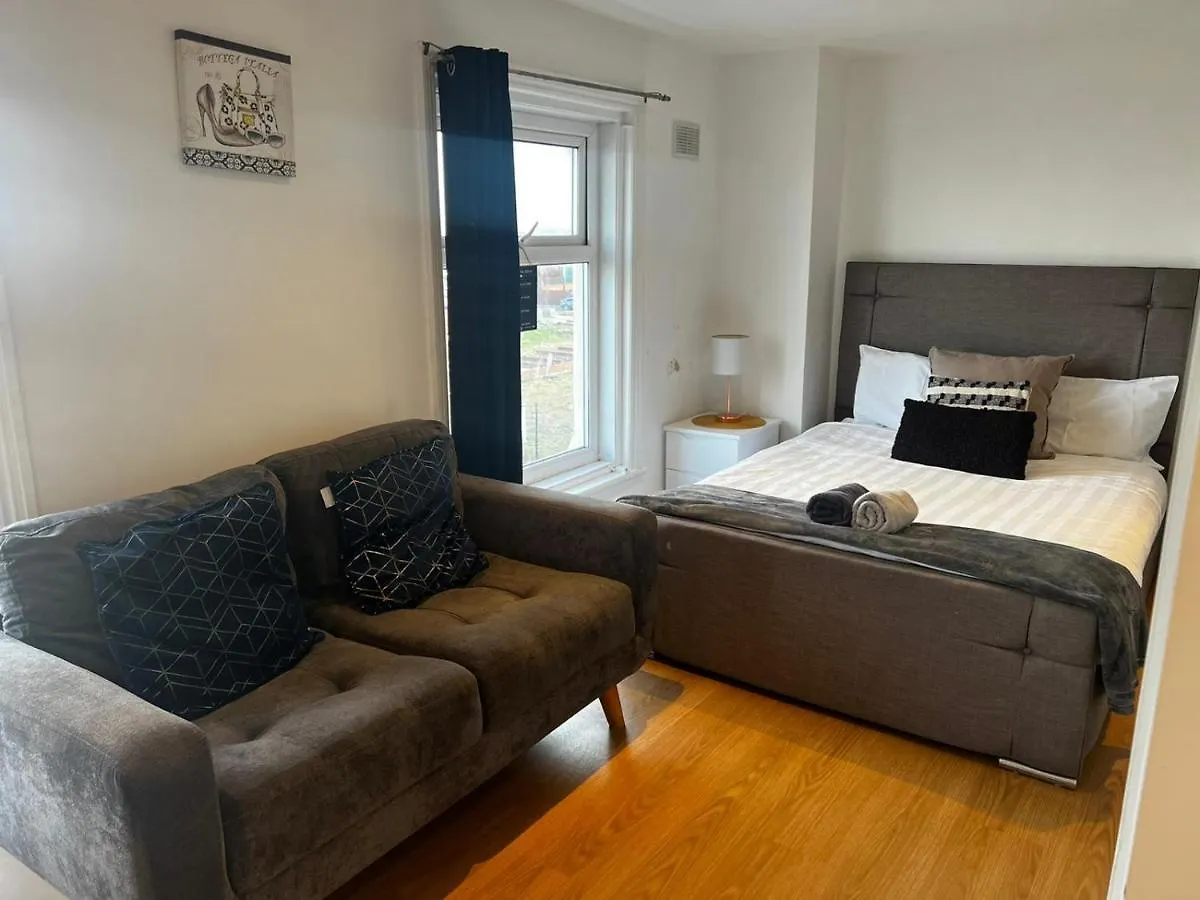 Empire Blackpool Apartments - Tyldesley Road